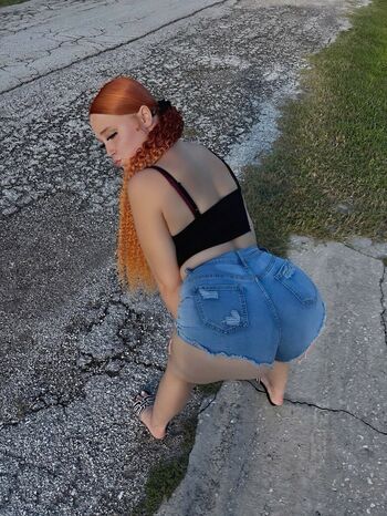 Full leaked Prettyyluhhshyann private onlyfans photo