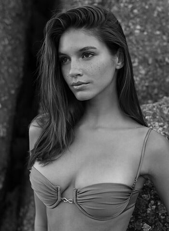 Rachelle Van Waardhuizen