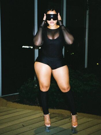 Full leaked Raven diaz from joselines cabaret private onlyfans photo