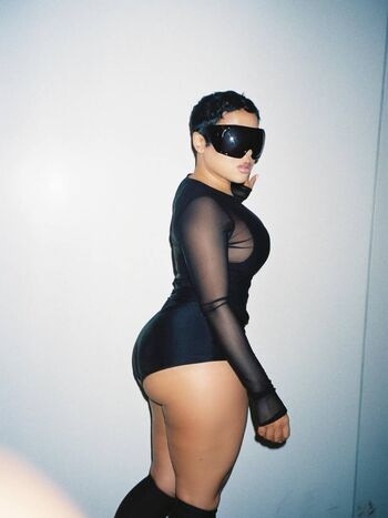 Full leaked Raven diaz from joselines cabaret private onlyfans photo