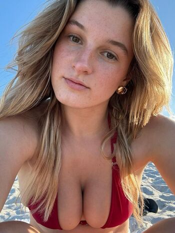 Full leaked Realcarlyjane private onlyfans photo