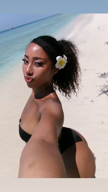 Full leaked Ri na me ri private onlyfans photo