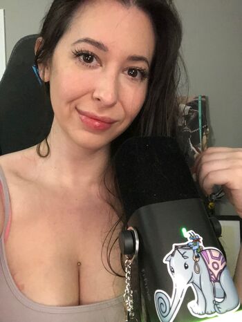 Full leaked Ridezeshoopuf private onlyfans photo