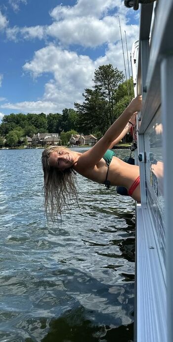 Full leaked Kaine rin/ private onlyfans photo