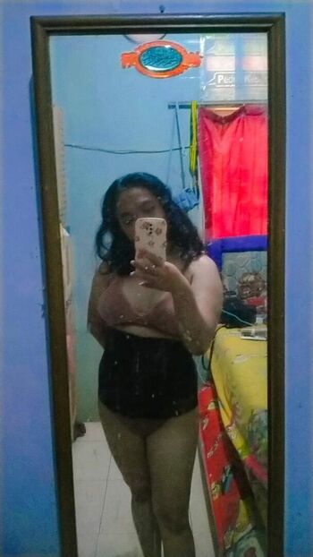 Full leaked Riska aprilia private onlyfans photo
