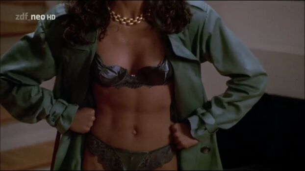 Robin Givens