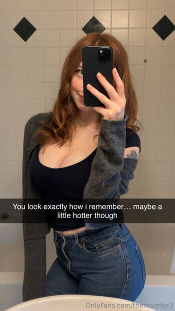 Full leaked Rosie fae page private onlyfans photo