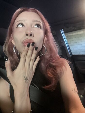 Full leaked Rozez private onlyfans photo