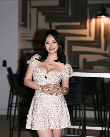 Full leaked Rubyzhu private onlyfans photo