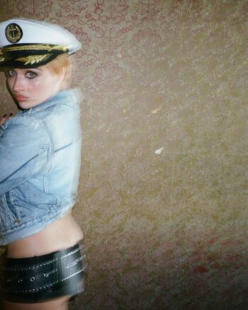 Sabrina Carpenter