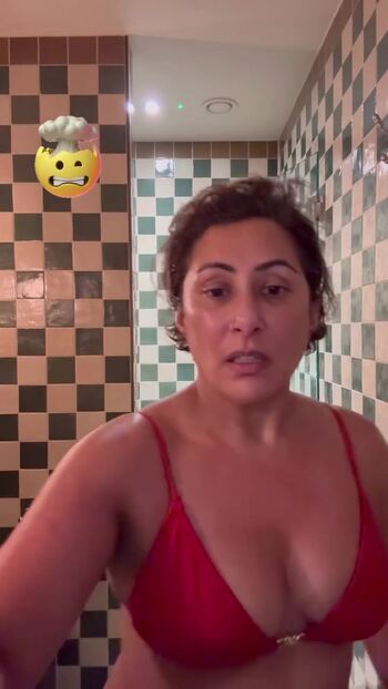 Full leaked Saira khan page private onlyfans photo