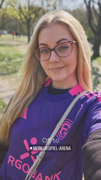 Full leaked Sarah milkowski private onlyfans photo