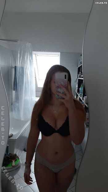 Full leaked Sarahlove private onlyfans photo