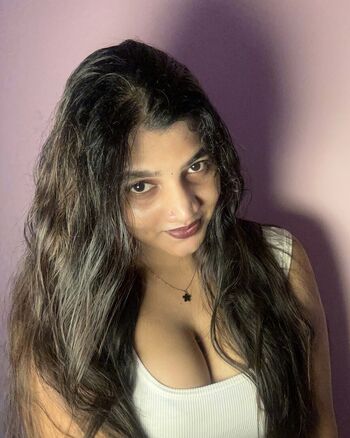 Full leaked Saranyasanthosh private onlyfans photo