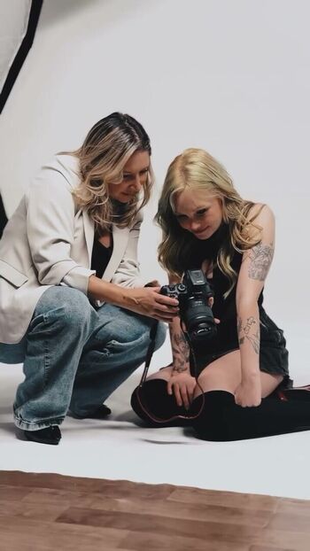 Full leaked Belle bunny/ private onlyfans photo