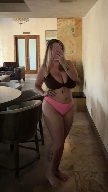 Full leaked Savannah private onlyfans photo