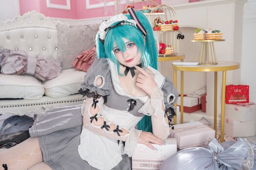 Saya Scarlet