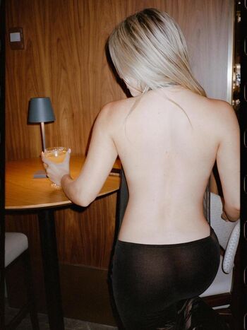 Full leaked Scarlet aviram private onlyfans photo