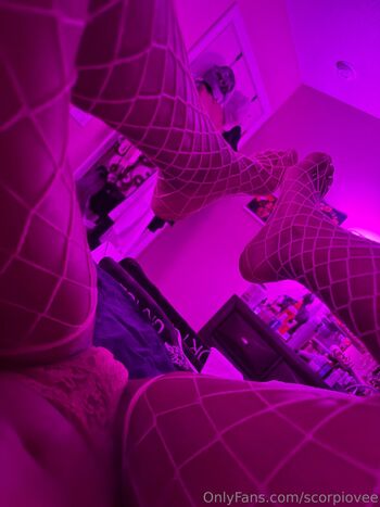 Full leaked Scorpiovee private onlyfans photo