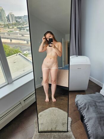 Full leaked Hot english rose/ private onlyfans photo