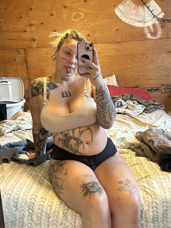 Sexy Tatted Supernova00