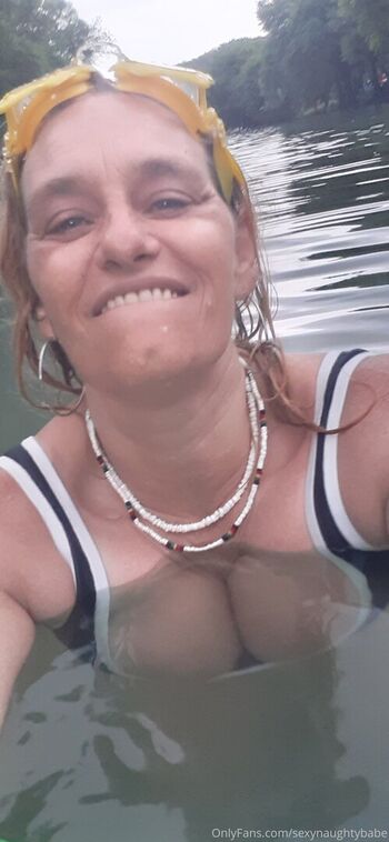 sexynaughtybabe