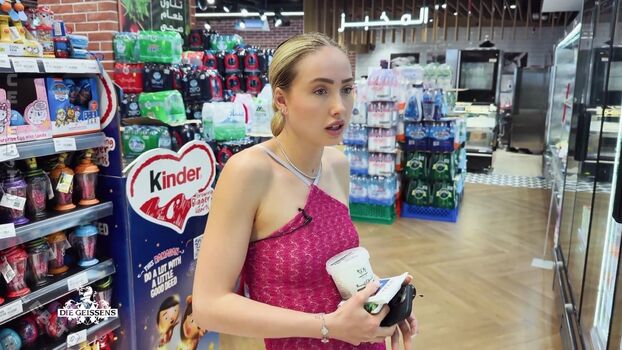 Full leaked Shania geiss private onlyfans photo