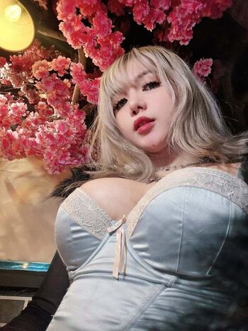 Full leaked Shichineesan pomponmy private onlyfans photo