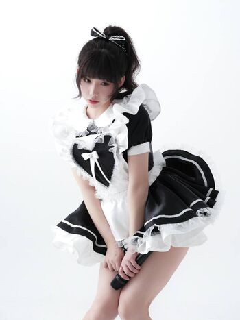 Full leaked Shiliuyelei private onlyfans photo