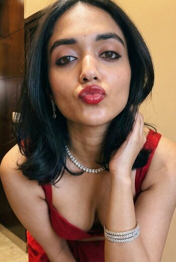 Full leaked Shreya vishakant private onlyfans photo