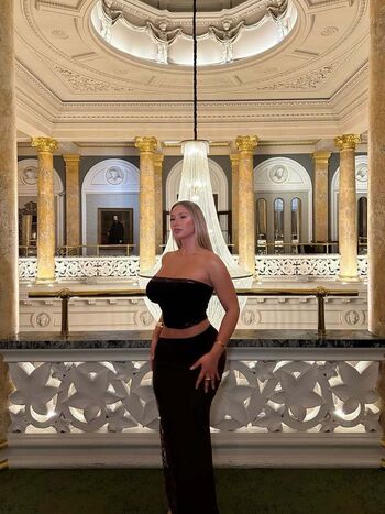 Full leaked Simonaaaab private onlyfans photo