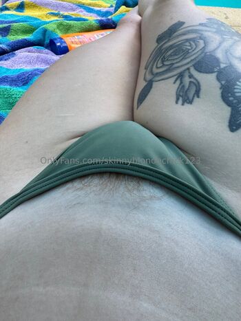 skinnyblondechick123