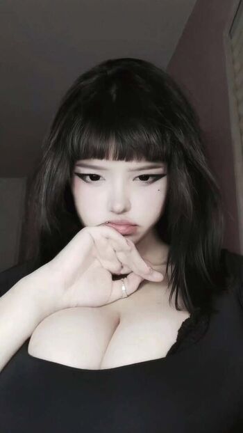 Full leaked Skullira private onlyfans photo