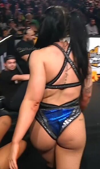 (Skye Dolecki) Skye Blue AEW