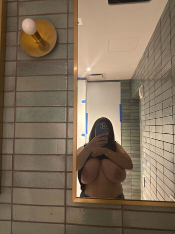 Full leaked Sluutmusic private onlyfans photo