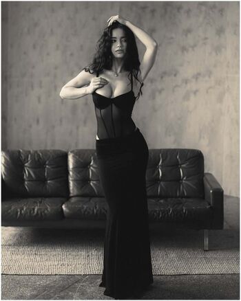 Sofia Chernasova / chernasova.sofia / soniachrn / Чернасова Софія