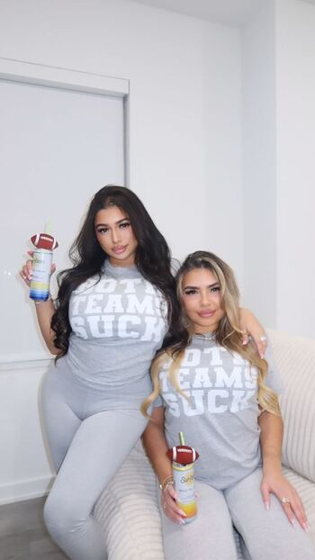 Full leaked Sofia deroian page private onlyfans photo