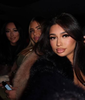 Full leaked Sofia deroian page private onlyfans photo