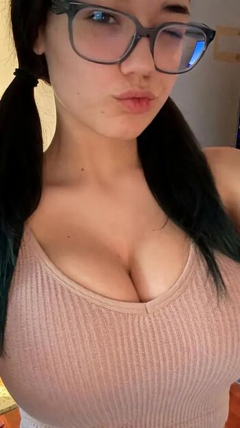 Sofia Gomez / Sofiiiagomez