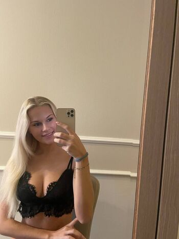 Full leaked Sofie mai private onlyfans photo