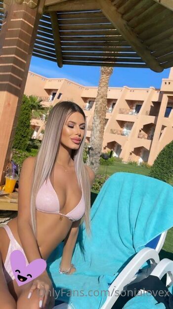 Full leaked Sonialovex private onlyfans photo