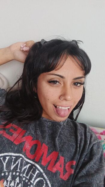 Full leaked Sophie cherry page private onlyfans photo