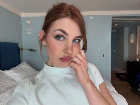 Full leaked Sophie nelisse private onlyfans photo