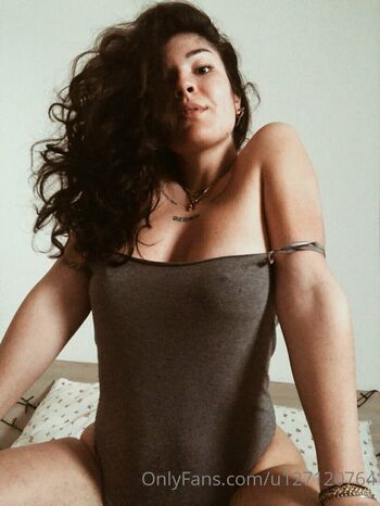 Full leaked Spinaunposted private onlyfans photo