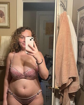 Full leaked Strawberrysweetmilk private onlyfans photo