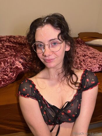 Full leaked Suck a saurus private onlyfans photo