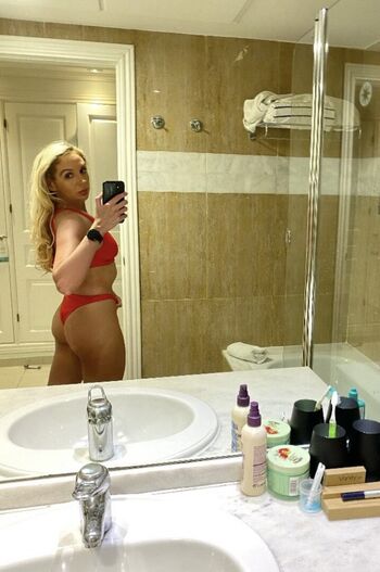 Full leaked Suemcco private onlyfans photo