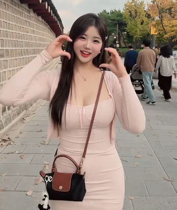 Full leaked Sunwoo page private onlyfans photo