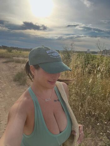 Full leaked Suzannakurman private onlyfans photo