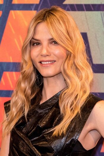 Sylvia Hoeks